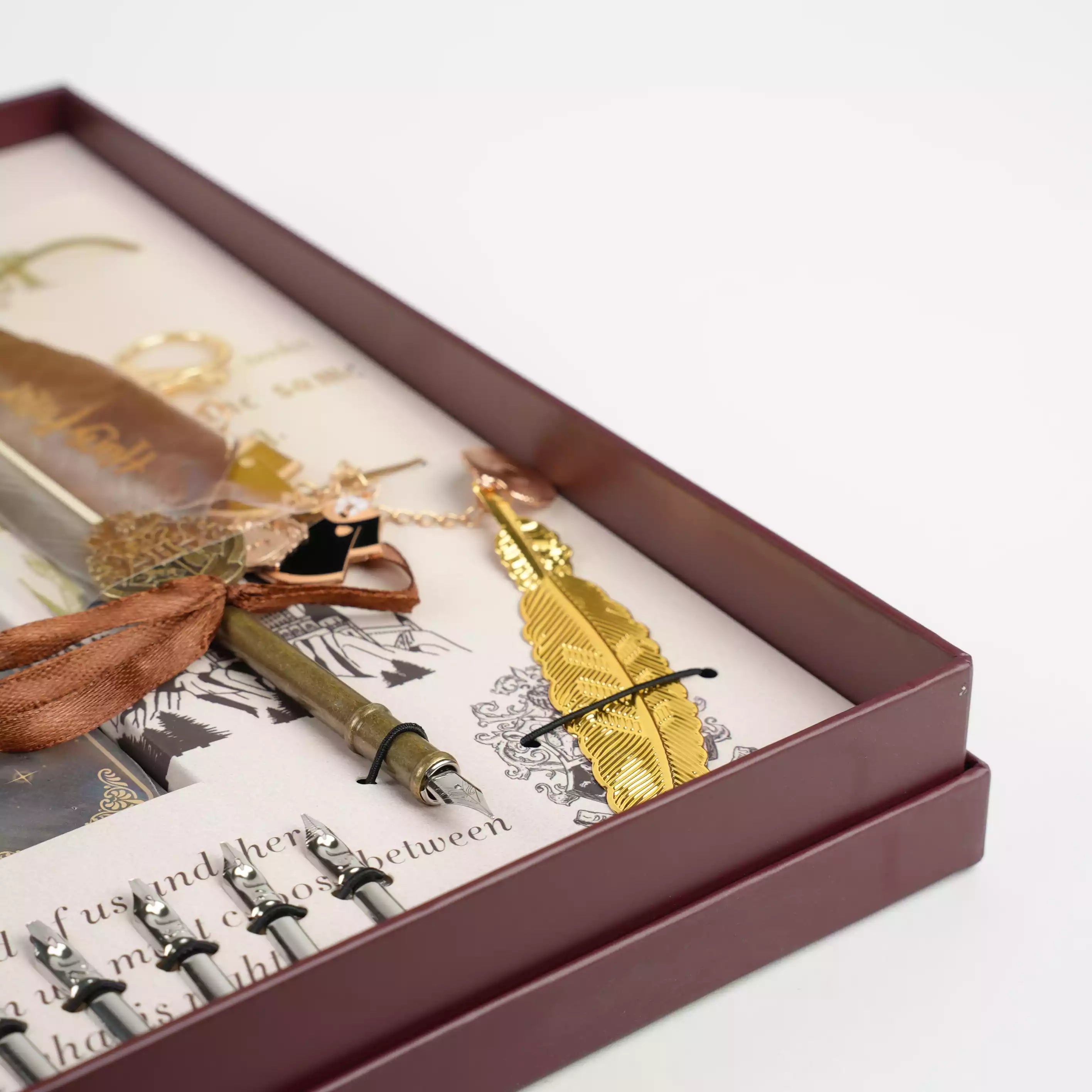 Coffret d'Écriture Calligraphie Harry Potter – Plume, Encrier & Accessoires Poudlard HU13107