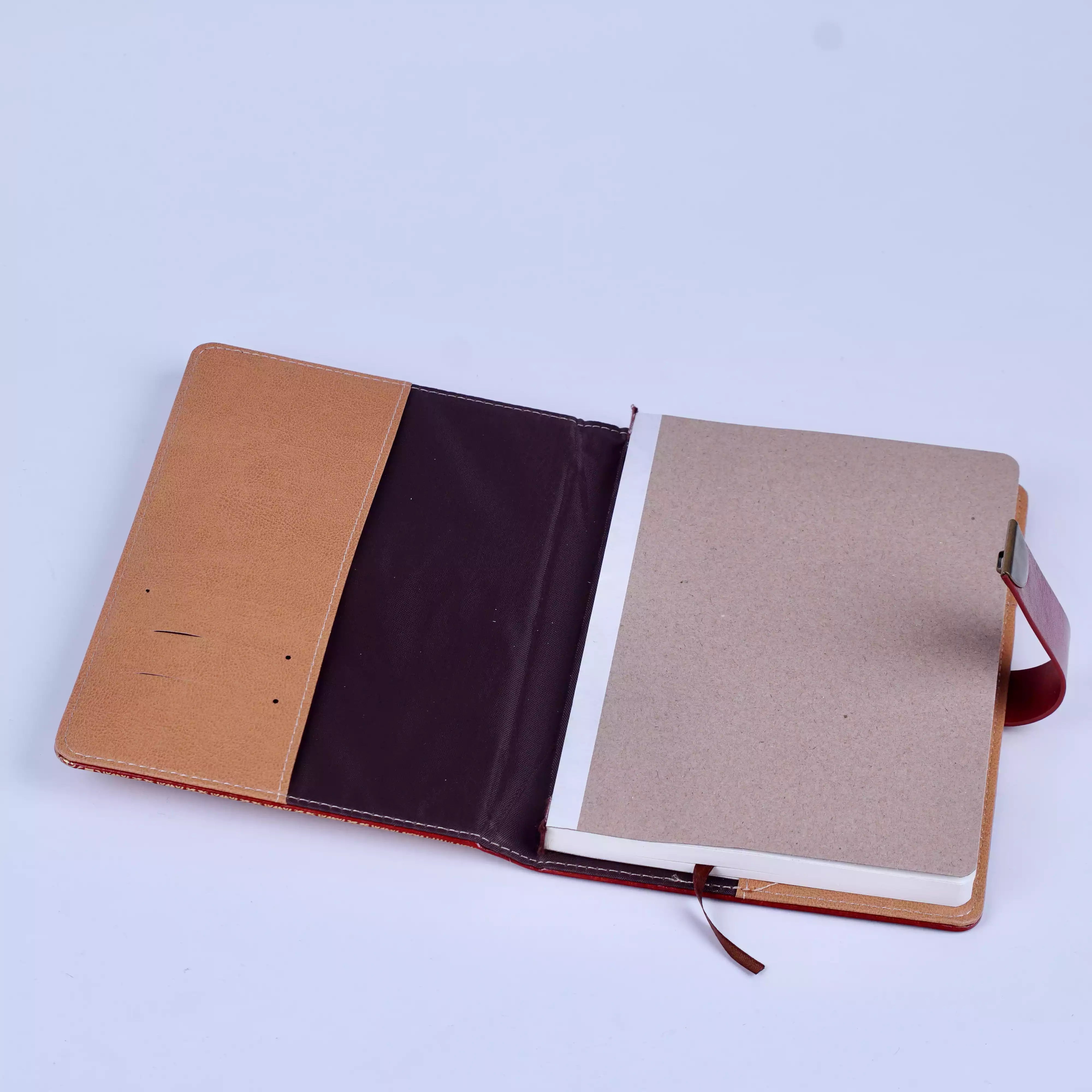 Coffret Notebook 5PCS Harry Potter – Journal Magique avec Plume    HU13109