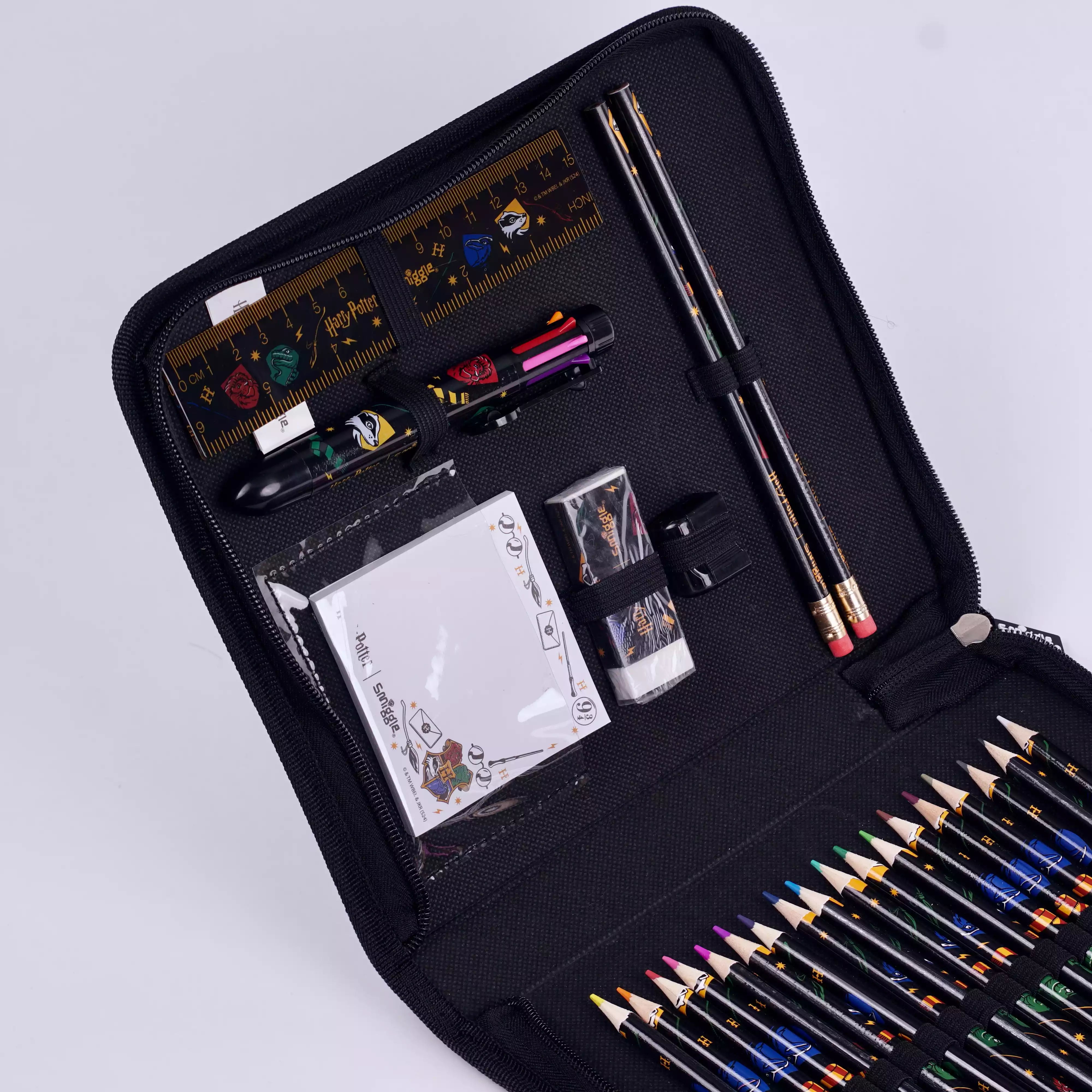 Trousse Complète avec Fournitures Harry Potter – SMIGGLE  HU10 001