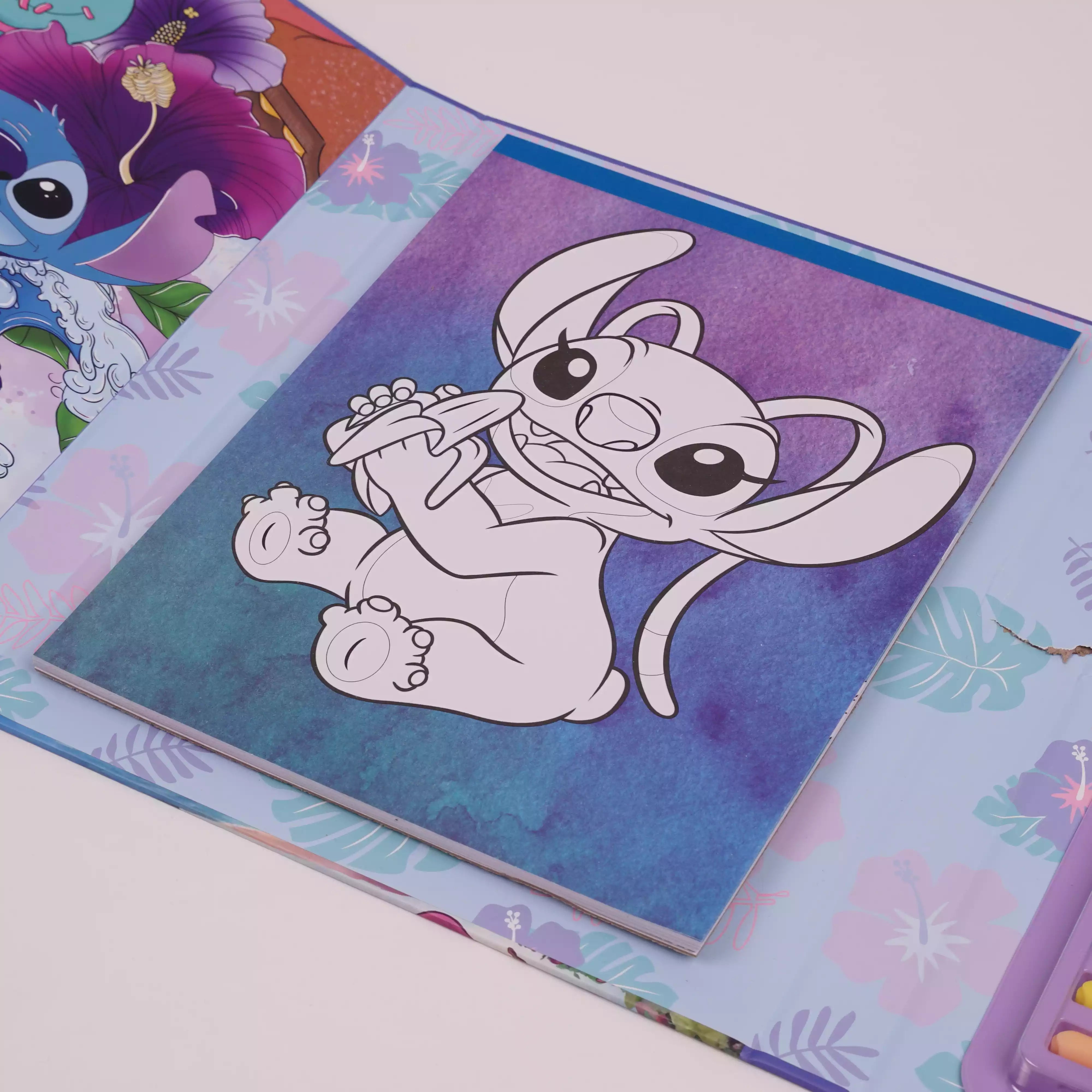 Color Book Set Hugeunivers – Stitch & Flash McQueen avec Feutres   HU13135