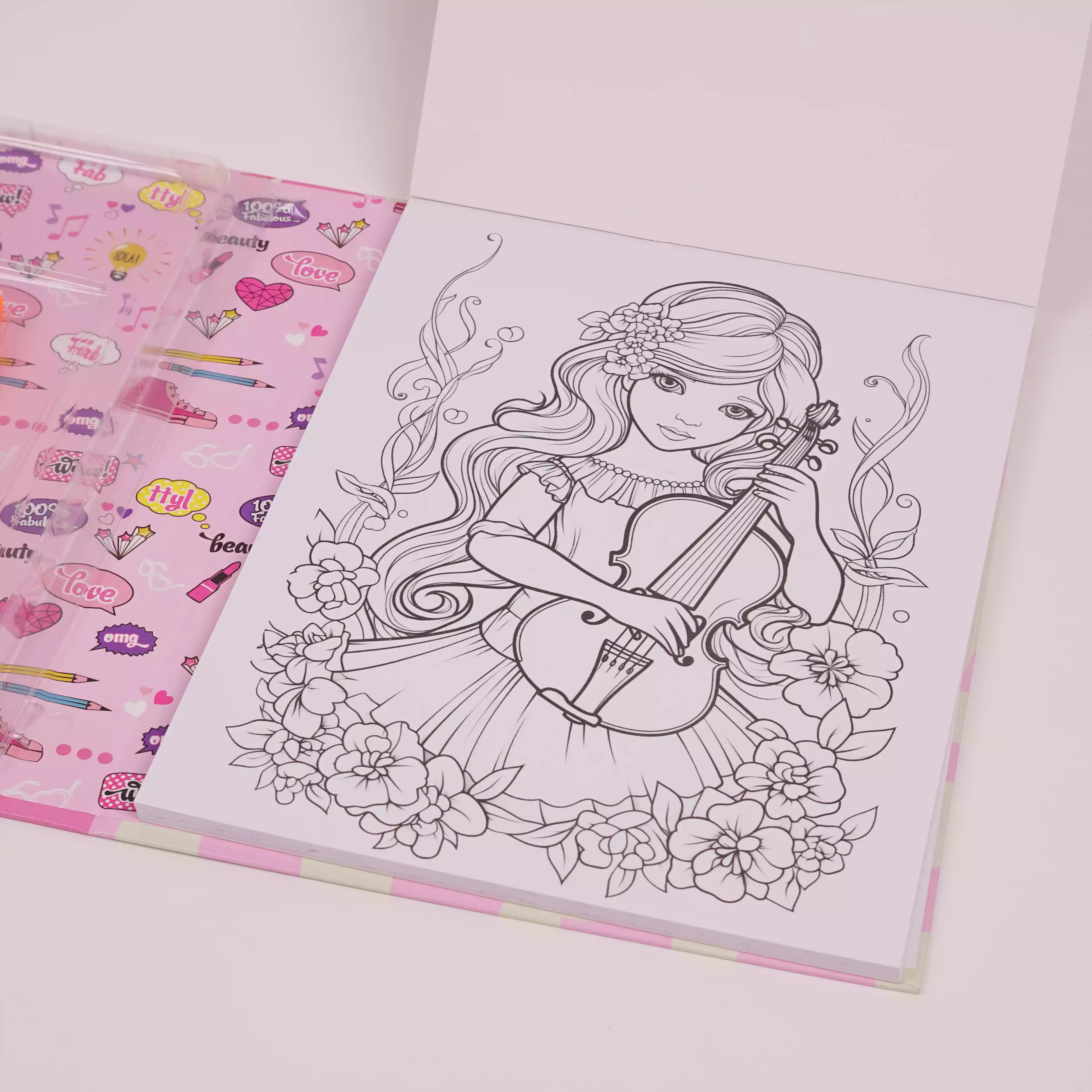 Colouring Book avec Feutres – Kit Créatif Complet pour Enfants