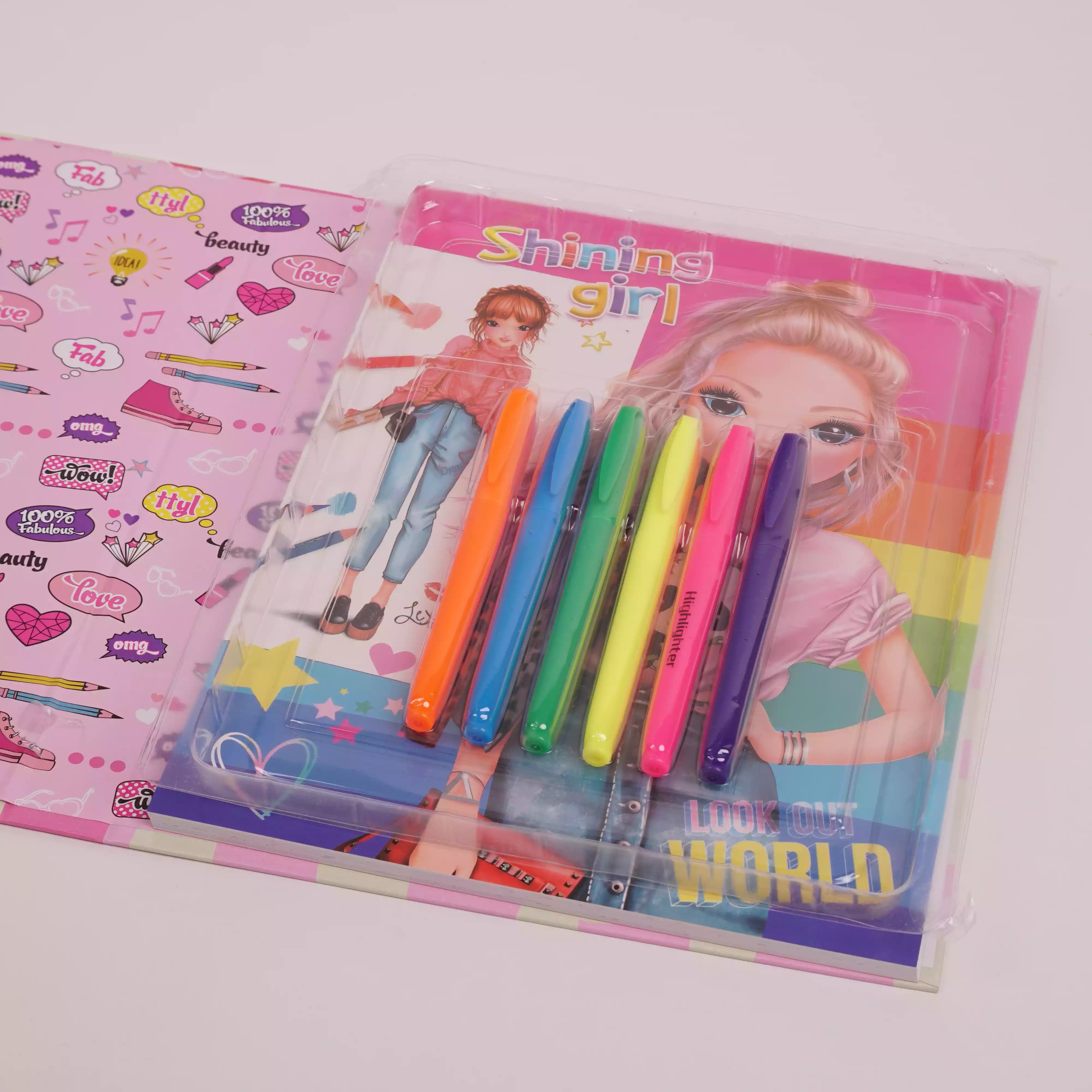 Colouring Book avec Feutres – Kit Créatif Complet pour Enfants