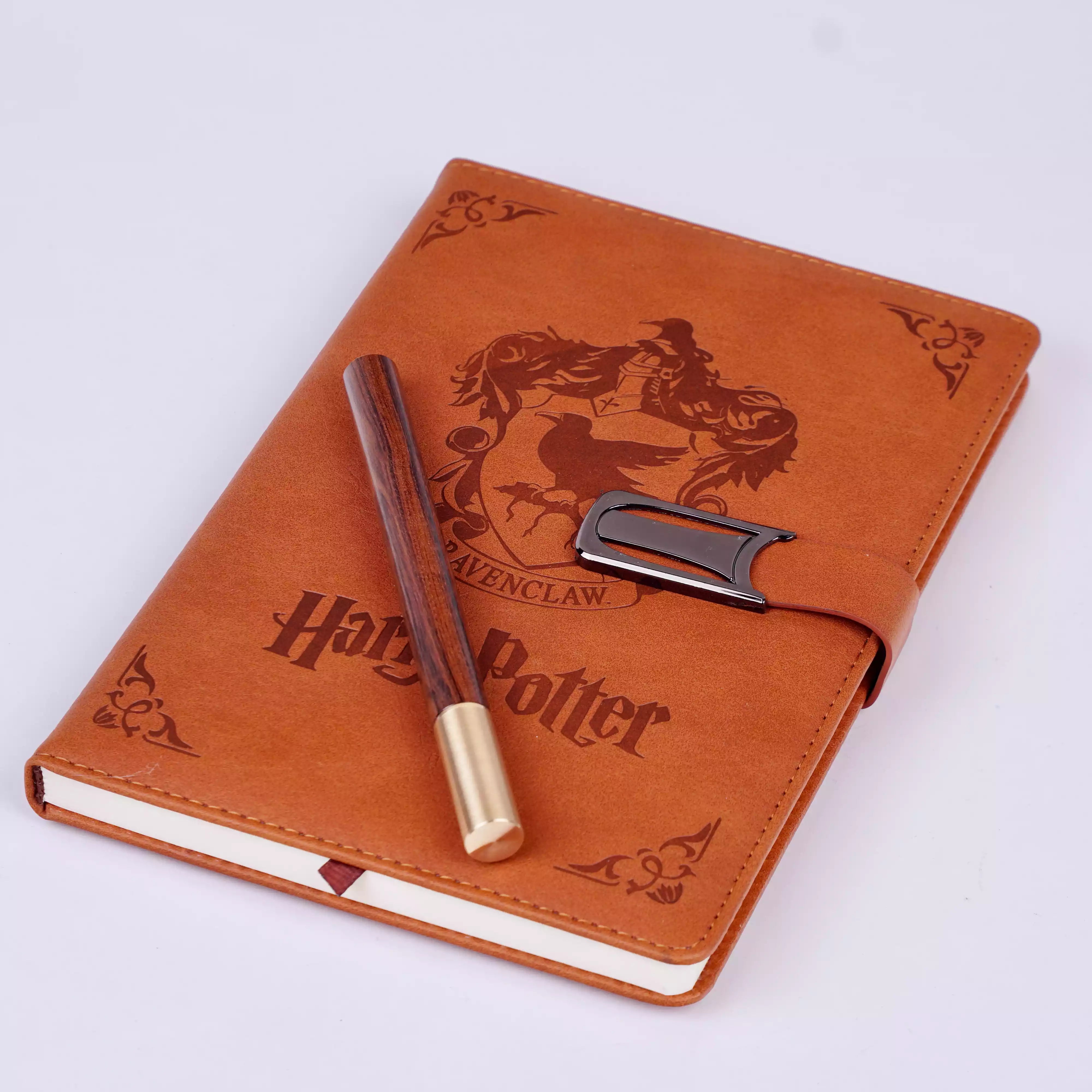 Notebook Harry Potter + Stylo – Coffret Magique   HU13101