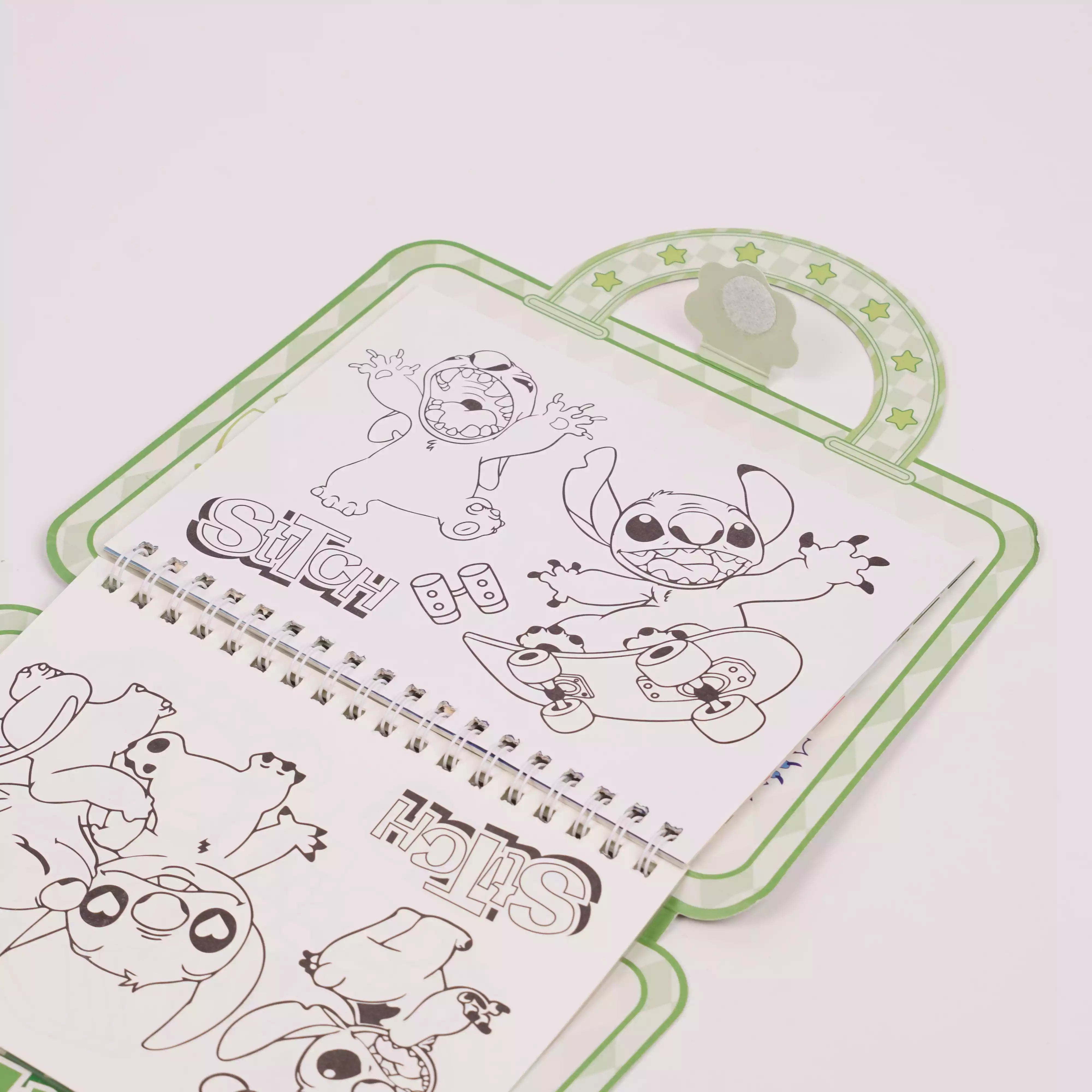 Stitch Sticker Pack – 4 scènes + 4 pages de stickers + feuilles de coloriage   HU20013