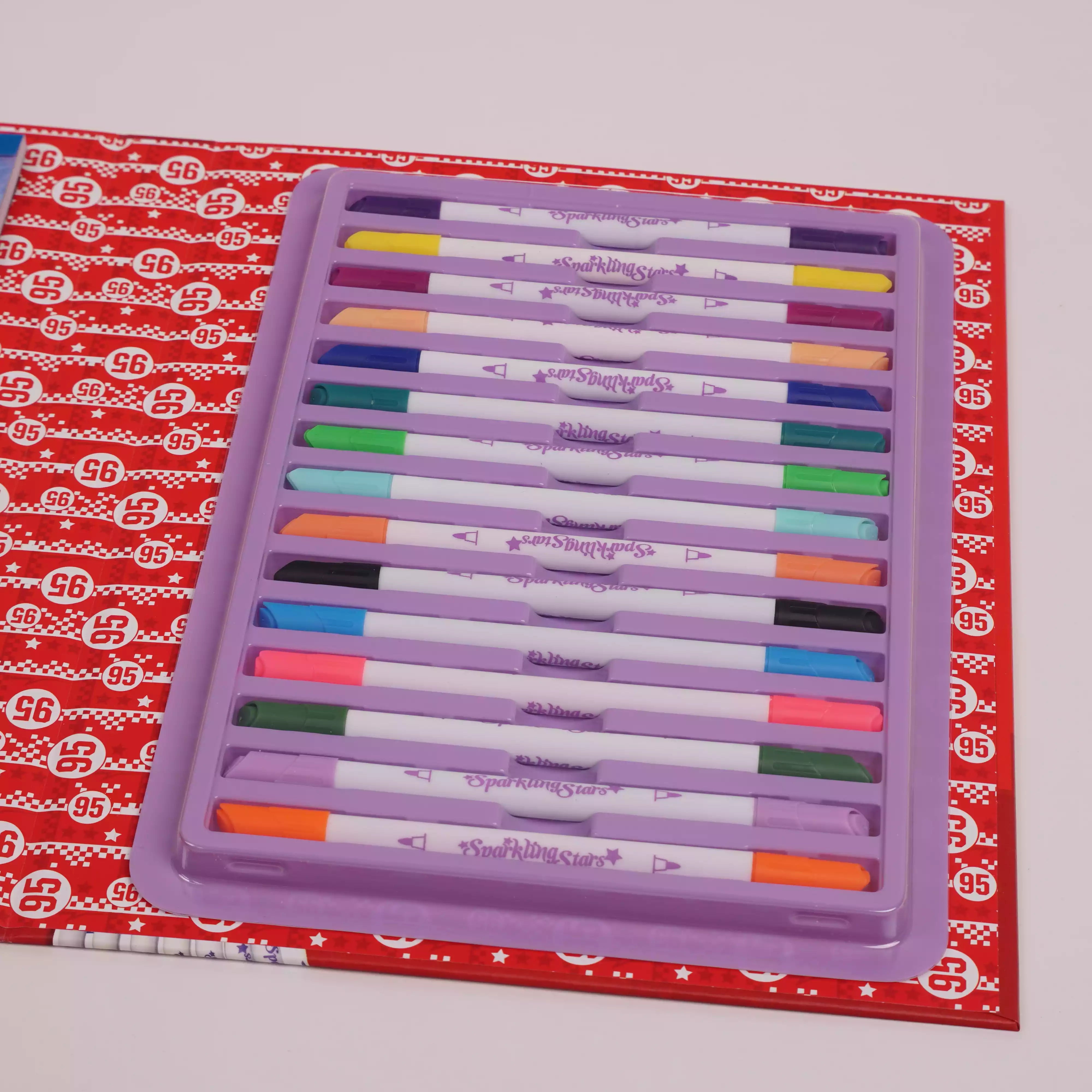 Color Book Set Hugeunivers – Stitch & Flash McQueen avec Feutres   HU13135