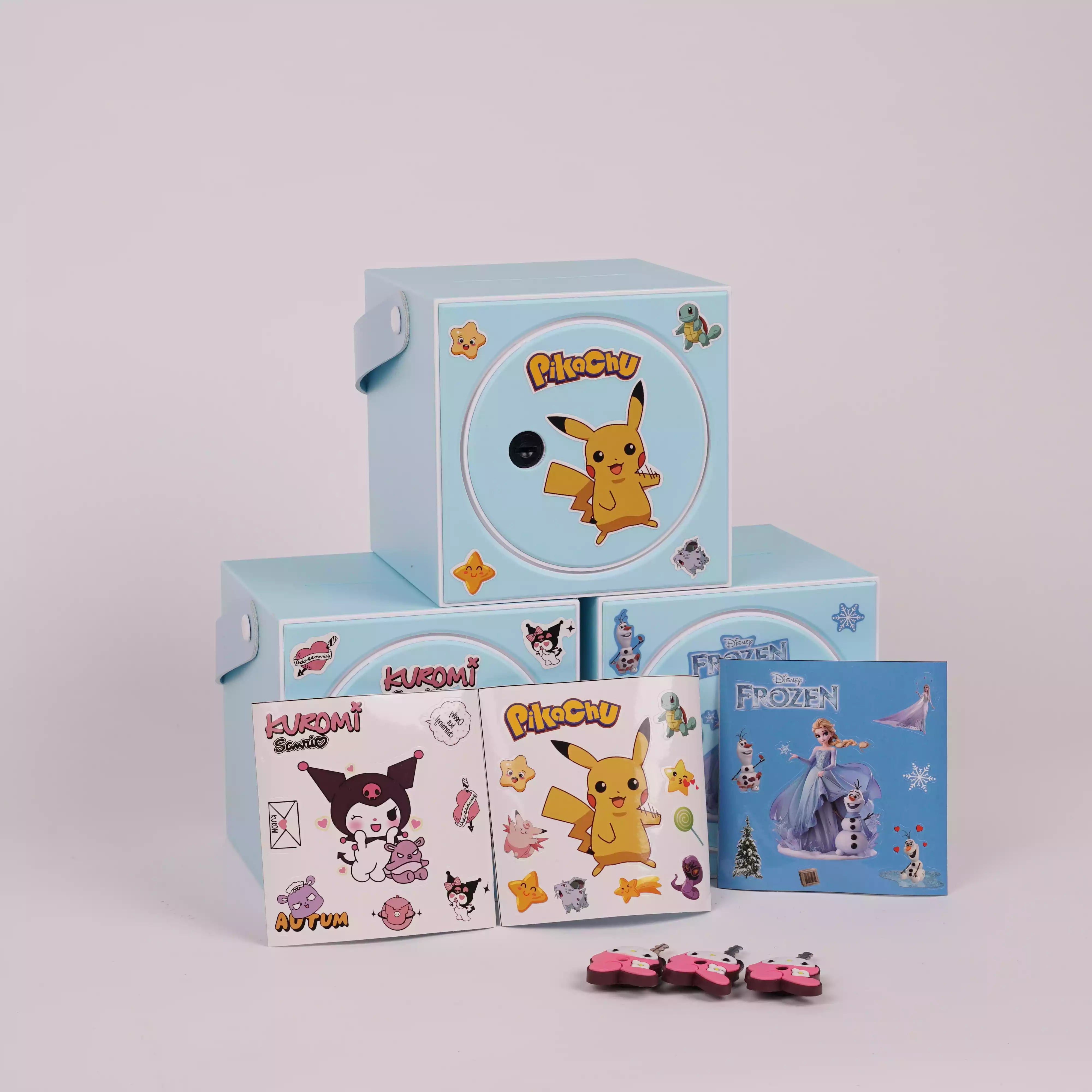 Tirelire Fantaisie à Clé – Kuromi, Reine des Neiges & Pikachu  HU02 056